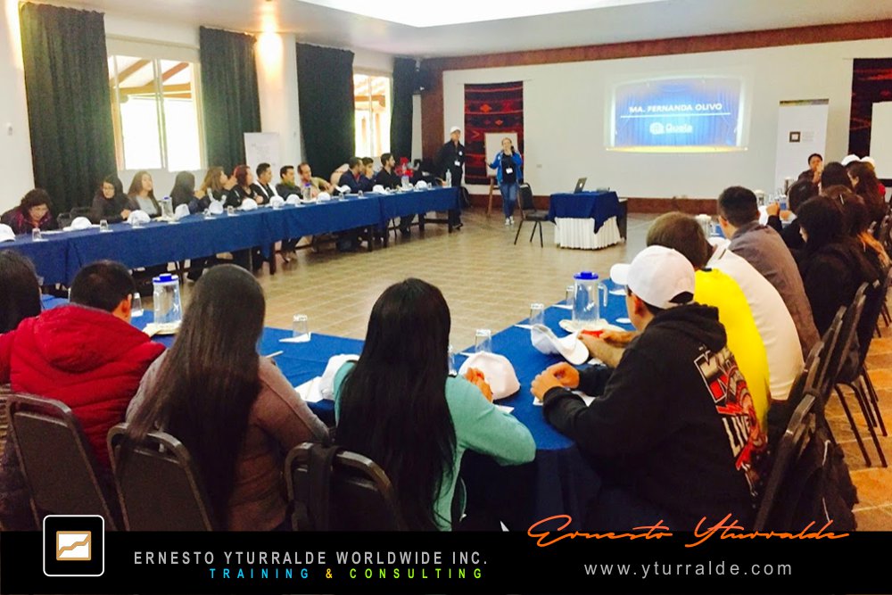 Talleres corporativos de Cuerdas Bajas para mejorar el trabajo en equipo en Latinoamérica