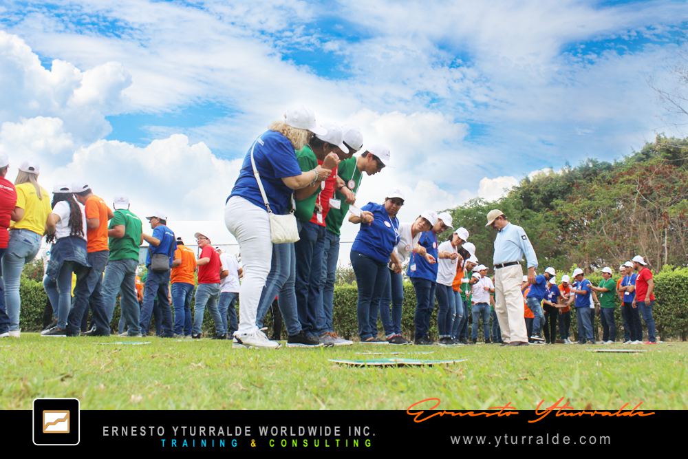 Team Building LATAM Talleres de Cuerdas Bajas | Team Building Empresarial para el desarrollo de equipos de trabajo